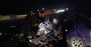 Легковушка столкнулась с грузовиком на трассе Р-351 в Свердловской области: двое погибли